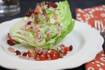 CRUNCHY CRANBERRY BLEU CHEESE BACON WEDGE